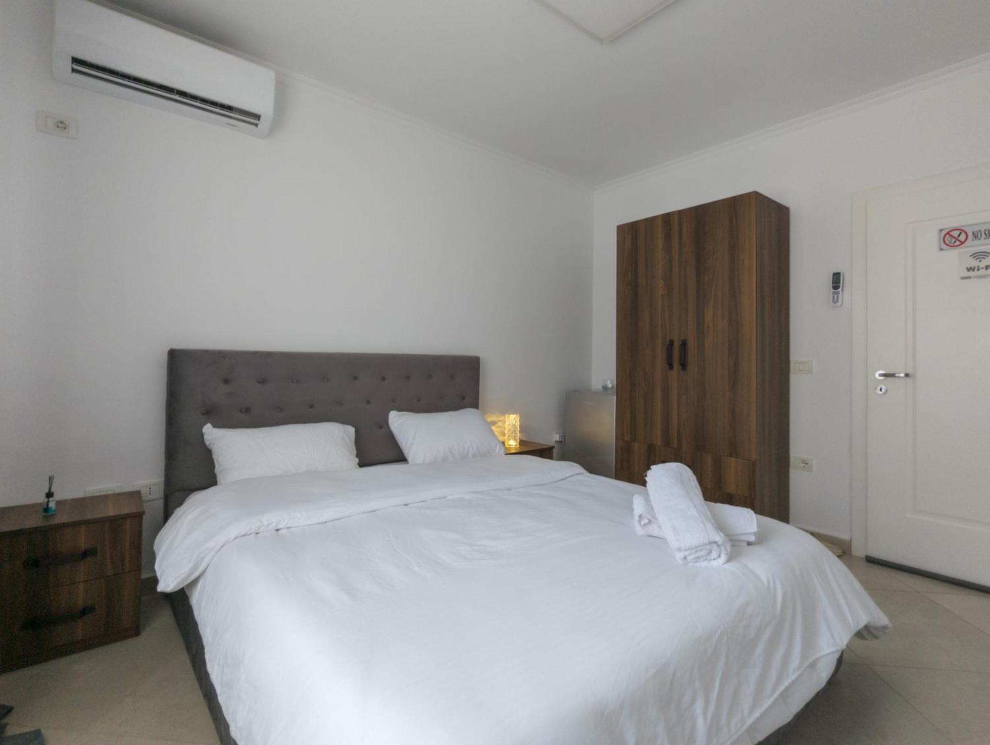 Center Luxury Rooms Tirana Extérieur photo