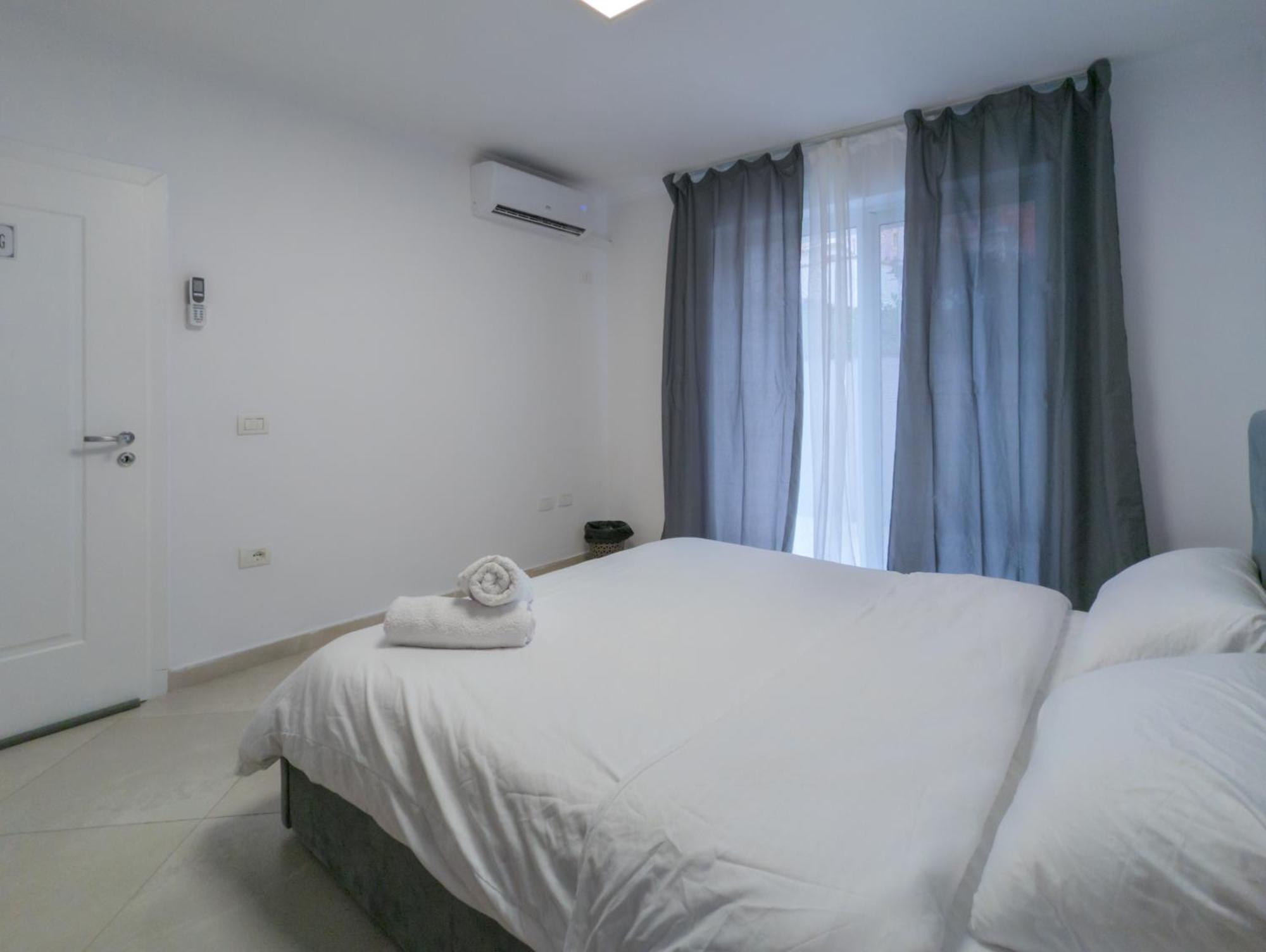 Center Luxury Rooms Tirana Extérieur photo
